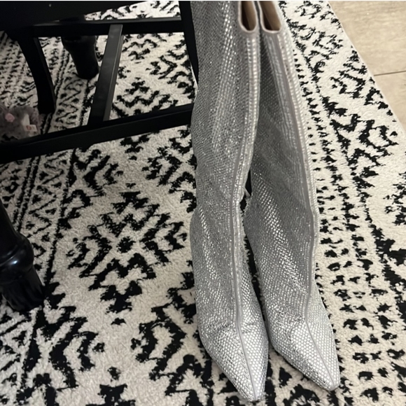 Steve Madden Violetta rhinestone knee high boot. Size 9. GUC. - Picture 5 of 9